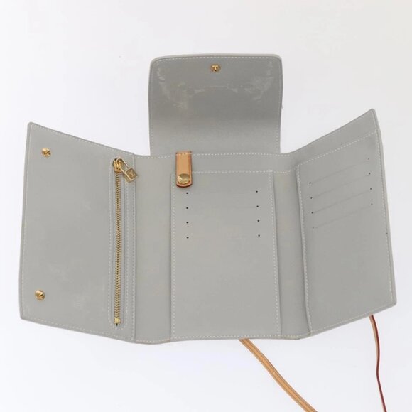 LOUIS VUITTON Monogram Vernis Walker Gris - Picture 8 of 16